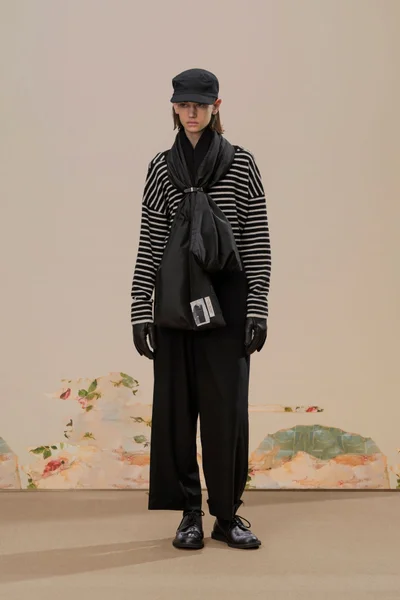 Look 17